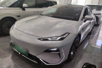 吉利银河 银河E8 2025款 700km 远航智驾版