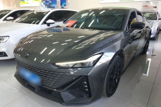 长安UNI-V 2022款 1.5T 尊贵型