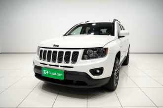 Jeep 指南者(进口) 2013款 2.0L 两驱豪华版
