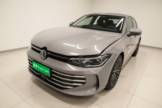 大众 帕萨特 2025款 Pro 380TSI 龙尊版