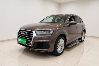 奥迪Q7 2016款 45 TFSI S line运动型