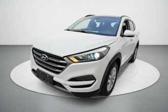 现代 途胜 2015款 1.6T 双离合两驱智能型
