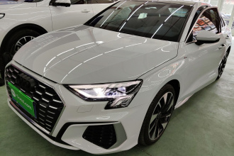 奥迪A3 2022款 A3L Limousine 35 TFSI 时尚运动型