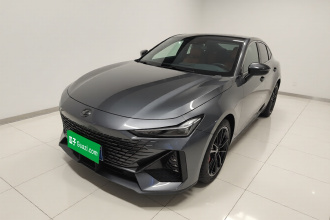 长安UNI-V 2022款 1.5T 尊贵型