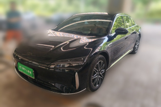 奇瑞风云 风云A9L 2025款 260超长续航尊贵版