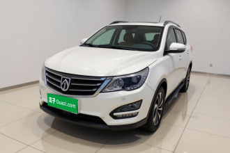宝骏560 2015款 1.8L 手动豪华型