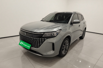 蓝电E5 2023款 1.5L DE-i 100KM畅享型 5座