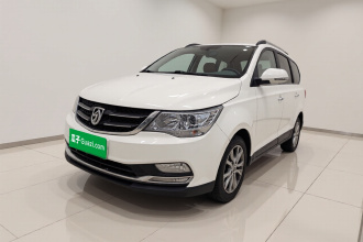 宝骏730 2016款 1.5L 手动舒适型 7座 国V
