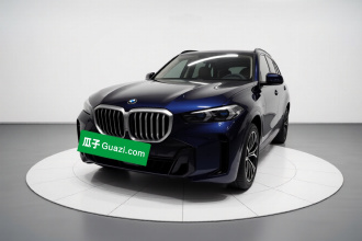 宝马X5 2023款 xDrive 30Li 尊享型M运动曜夜套装