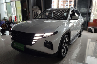 现代 2023款 途胜L 1.5T 自动两驱DLX豪华版