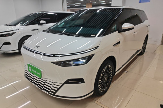 小鹏X9 2025款 纯电 740超长续航 Max