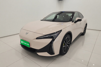 ARCFOX极狐 极狐 阿尔法S5 2025款 560MAX 185kW