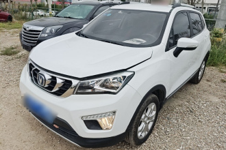 长安CS15 2016款 1.5L 自动豪华版