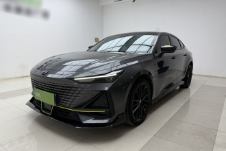 长安UNI-V 2022款 1.5T 运动版