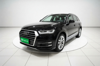 奥迪Q7 2019款 45 TFSI 舒适型