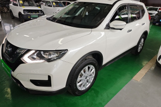 日产 奇骏 2023款 经典 2.0L 两驱智联舒享版