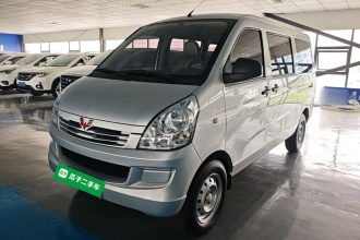 五菱汽车 五菱荣光S 2023款 1.5L 基本型 5/7座