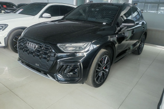 奥迪Q5L 2025款 45周年典藏版 45 TFSI 豪华动感型