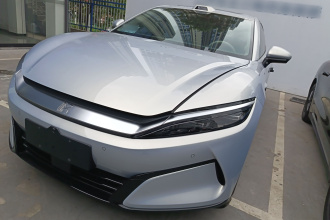 比亚迪 汉L 2025款 EV 701KM激光雷达尊享型