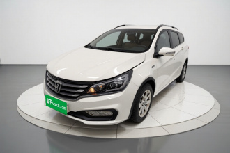 宝骏310W 2017款 1.5L 手动时尚型 国V