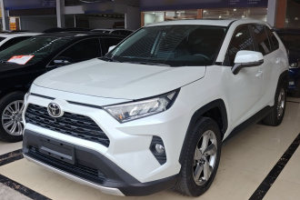 丰田 RAV4荣放 2022款 2.0L CVT两驱风尚Plus版