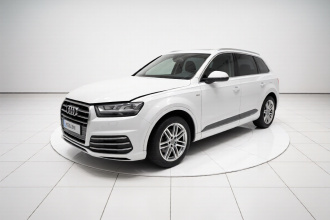 奥迪Q7 2016款 40 TFSI S line运动型
