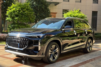 奥迪Q6 2024款 40 TFSI quattro 观云型 羽林套装 7座