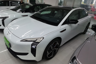 红旗EH7 2024款 640 Pro+ 四驱版