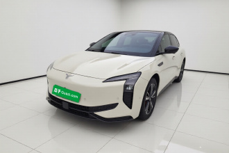 红旗EH7 2024款 690 Pro荣耀版