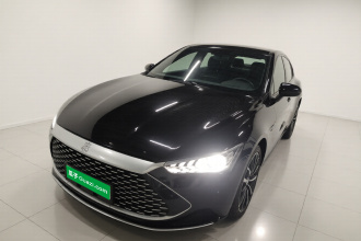 比亚迪 秦PLUS 2021款 DM-i 55KM 旗舰型