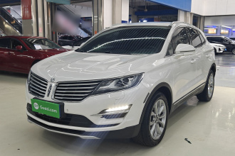 林肯MKC 2017款 2.0T 四驱尊雅版