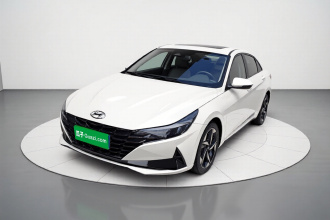 现代 伊兰特 2022款 1.5L CVT LUX尊贵版