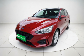 福特 福克斯 2020款 三厢 EcoBoost 180 自动锋潮型