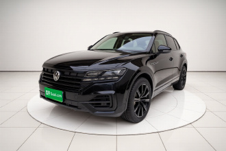 大众 途锐 2021款 3.0TSI 锐享版 曜黑运动套装