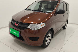 五菱汽车 五菱宏光 2021款 1.5L改款 S基本型 液压助力LAR