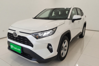 丰田 RAV4荣放 2020款 2.0L CVT两驱风尚PLUS版