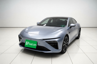 哪吒汽车 哪吒S 2022款 增程版 1160km 后驱大版