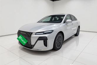 荣威M7 DMH 2025款 160km臻享版