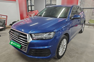 奥迪Q7 2016款 45 TFSI S line运动型