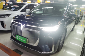 岚图汽车 岚图梦想家 2025款 PHEV 四驱旗舰鲲鹏版