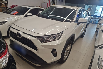 丰田 RAV4荣放 2022款 2.0L CVT两驱风尚Plus版