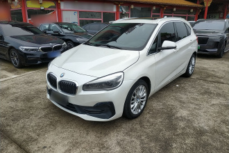 宝马2系旅行车 2019款 218i 领先型