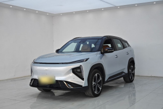 吉利银河 银河L7 2025款 EM-i 115km 探索+版