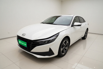 现代 伊兰特 2021款 1.5L CVT LUX尊贵版