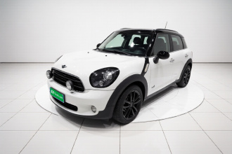 MINI Countryman 2016款 1.6T COOPER ALL4 Fun装备控