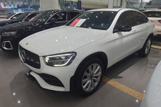奔驰GLC轿跑 2021款 GLC 260 4MATIC 轿跑SUV