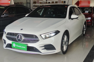 奔驰A级 2022款 改款 A 200 L 运动轿车时尚型