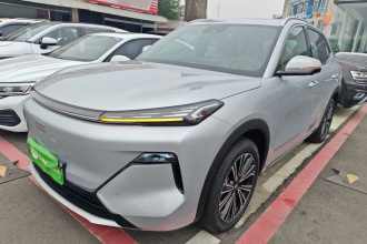 吉利银河 银河星舰7 EM-i 2025款 120km 领航版