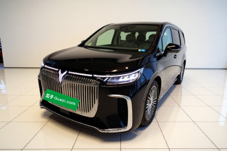 岚图汽车 岚图梦想家 2025款 PHEV 四驱旗舰鲲鹏版