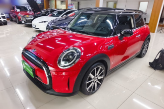 MINI 2022款 改款 1.5T COOPER 艺术家